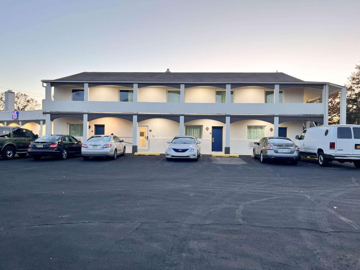 Motel 6 วิลเลียมส์ทาวน์ ภายนอก รูปภาพ